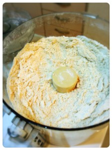 水分を加える前は、このようにサラサラな状態♪